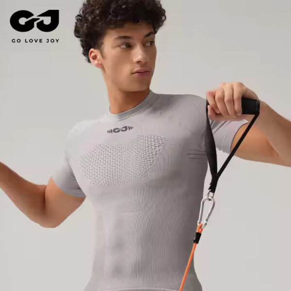Premium Seamless Compression T-Shirt for Men - GO LOVE JOY